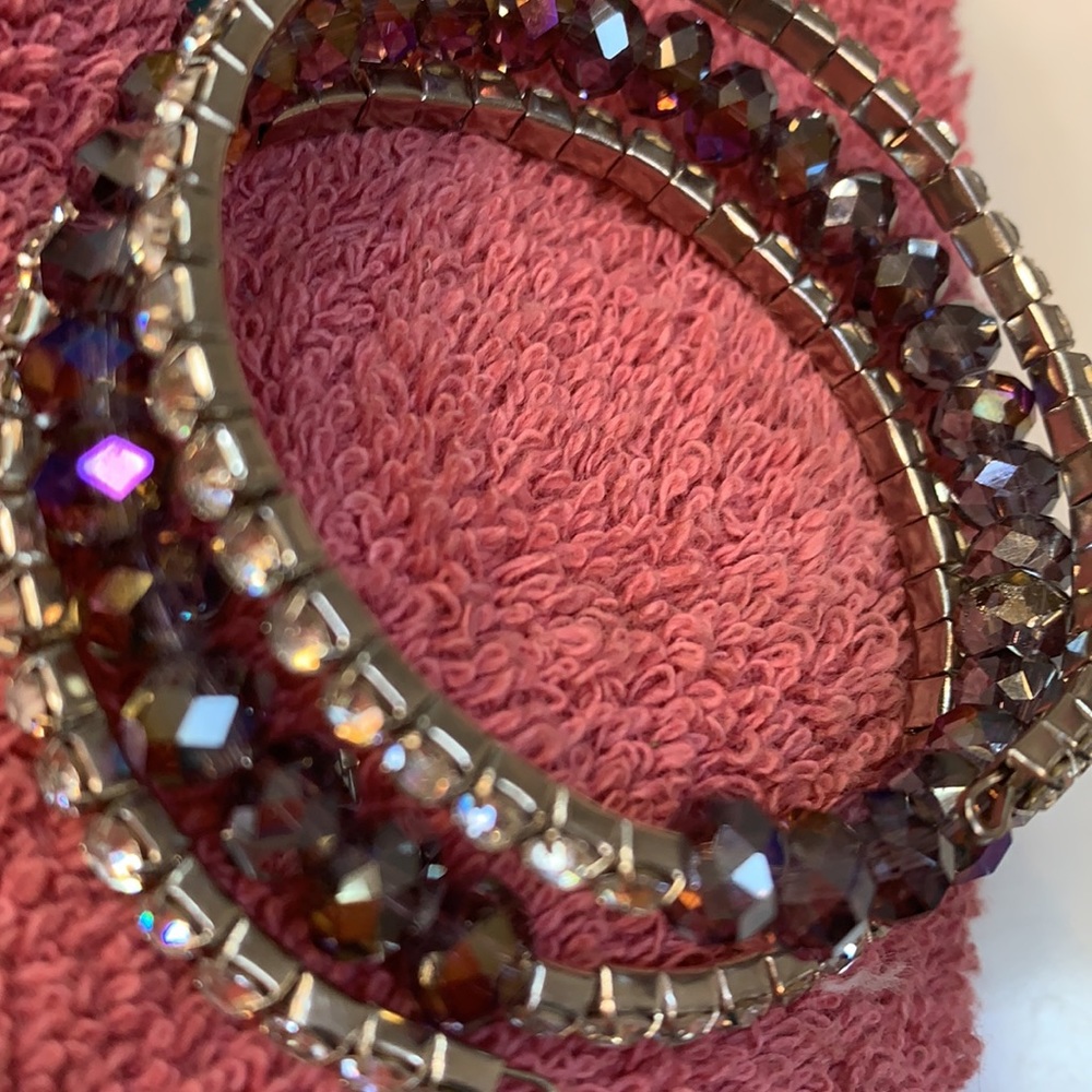 Very Pretty Rhinestone bracelet - Picture 3 of 4